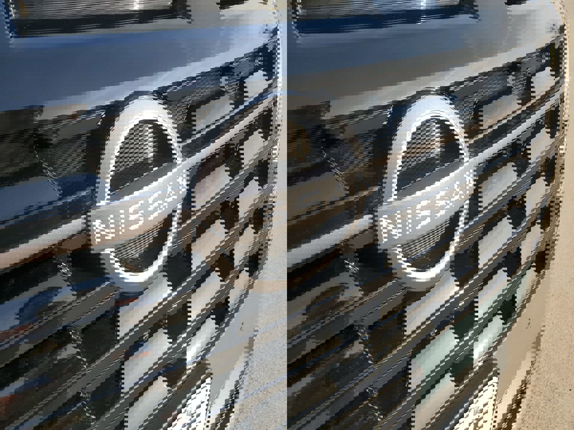 Used 2026 Nissan Pathfinder Platinum image 37