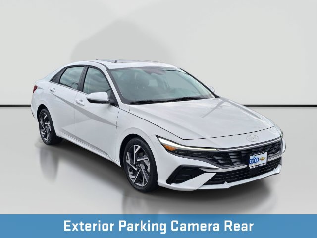 Used 2025 Hyundai Elantra SEL FWD image 8