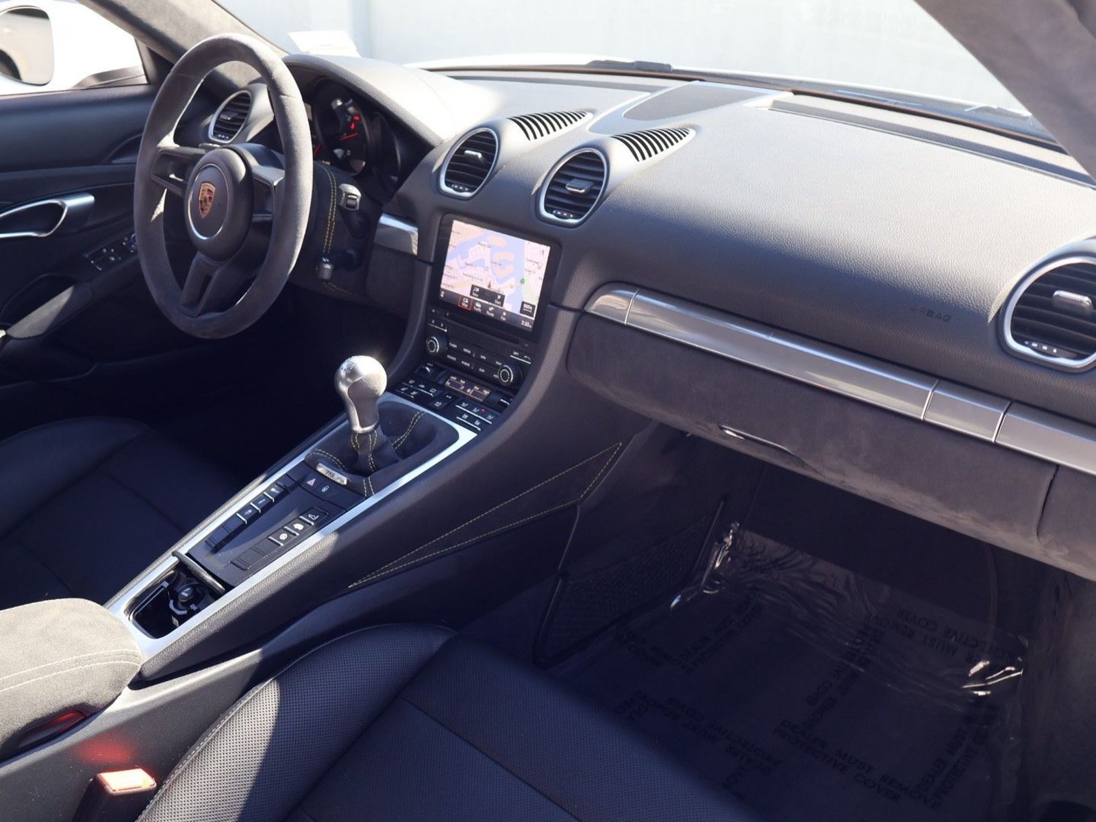 Certified 2018 Porsche 718 Cayman RWD image 22