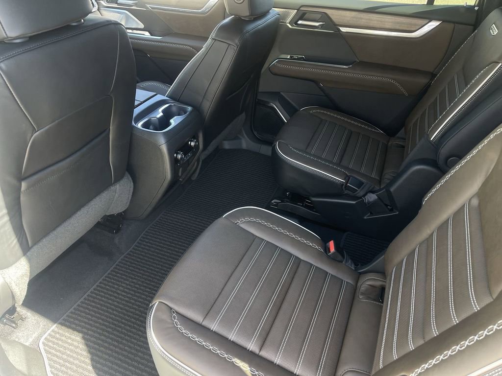 New 2026 GMC Acadia Denali Ultimate AWD/4WD image 25