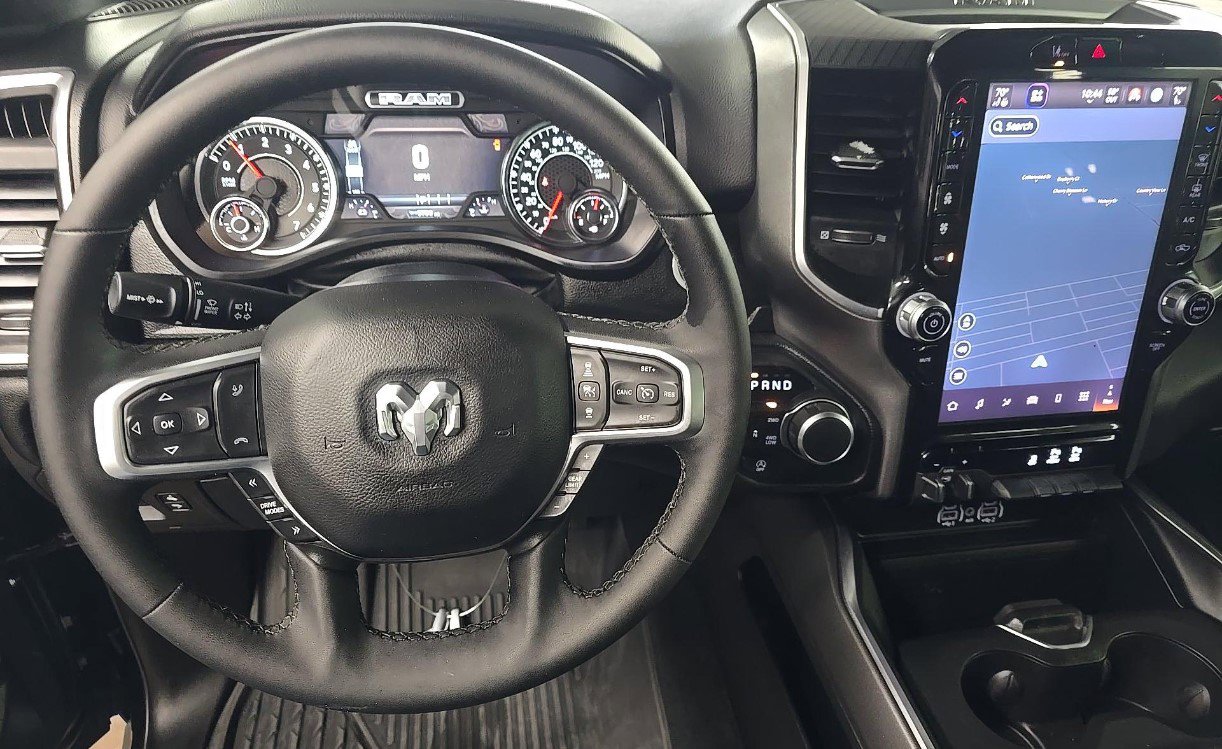 Used 2025 RAM 1500 Big Horn AWD/4WD image 9