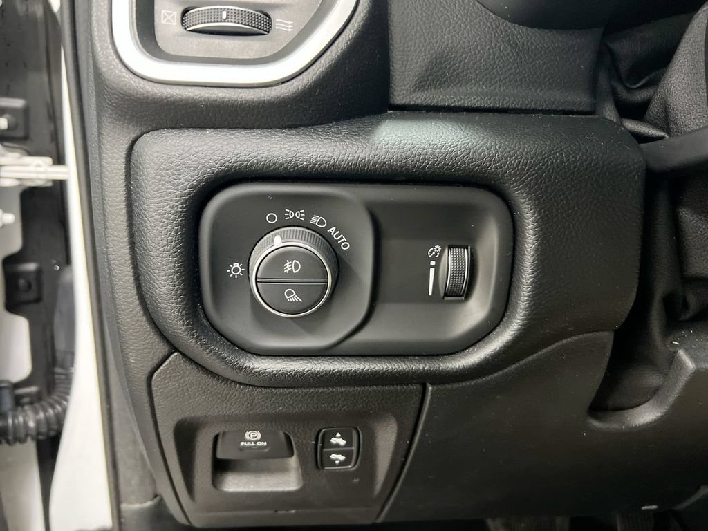 Used 2021 RAM 1500 Big Horn AWD/4WD image 18