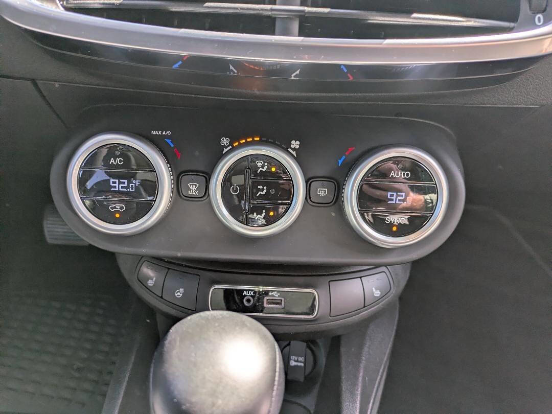 Used 2016 FIAT 500X Lounge image 18