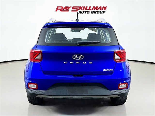 Used 2024 Hyundai Venue SEL image 6