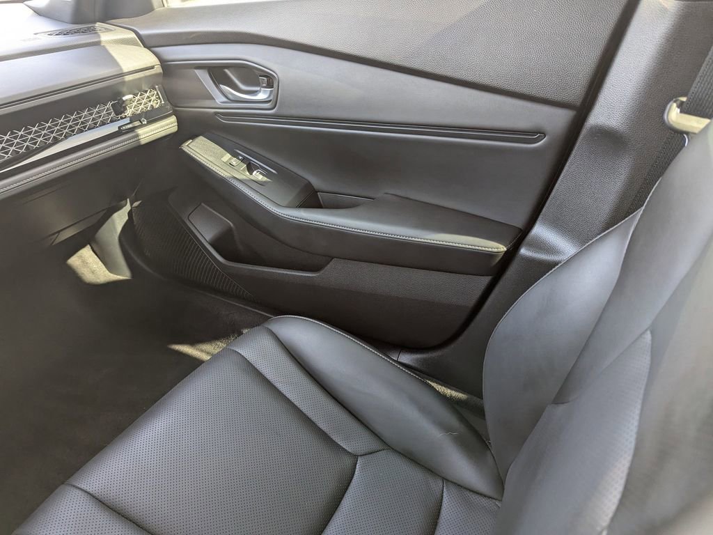 Used 2023 Honda Accord Sport image 14