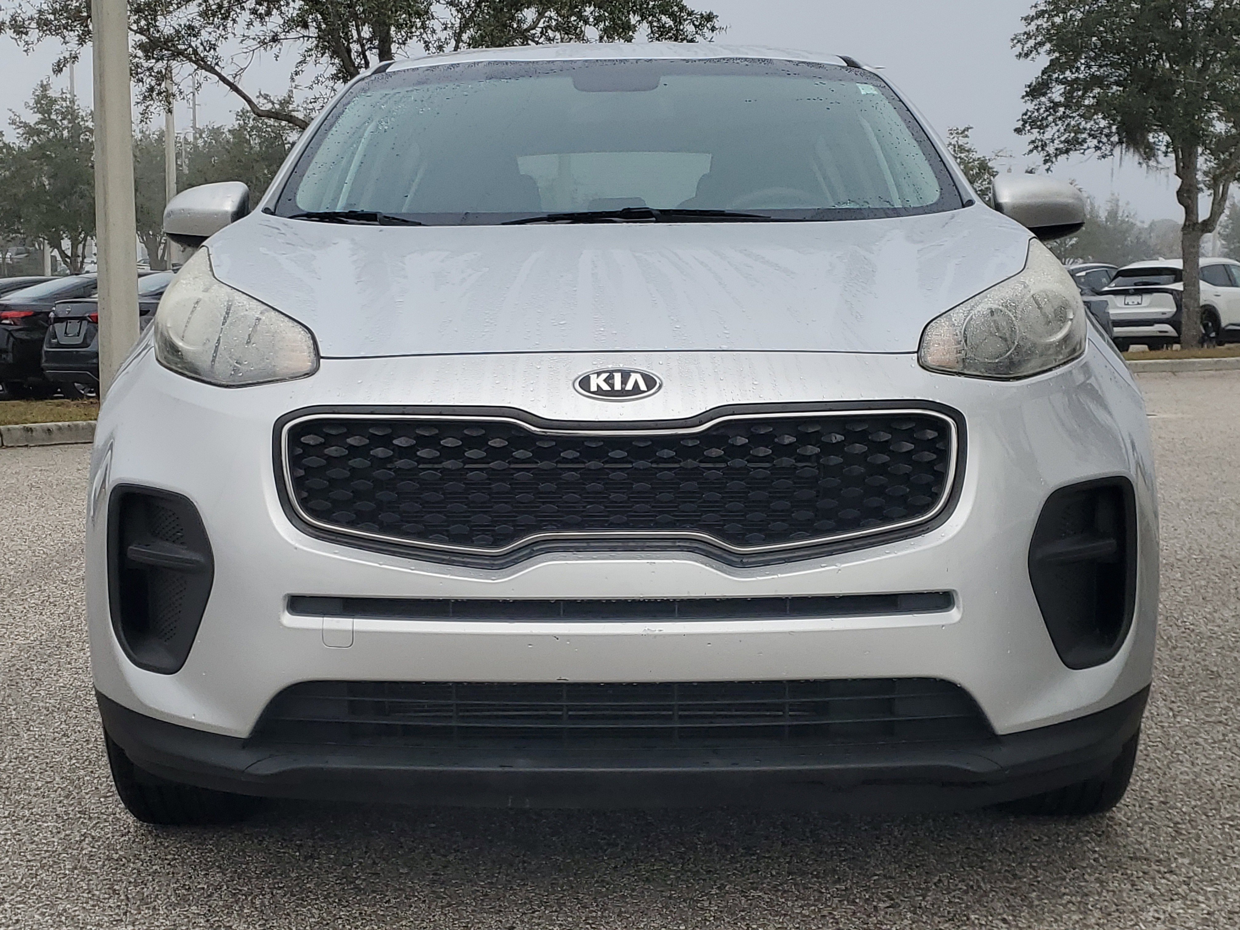 Used 2019 Kia Sportage LX FWD image 2