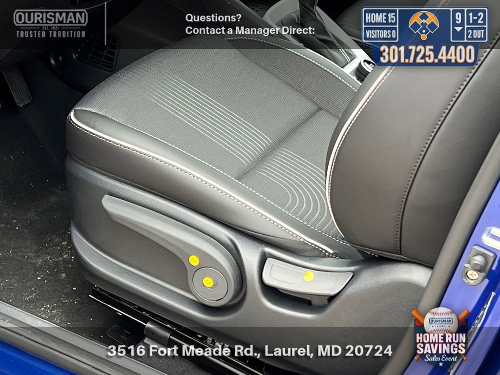 New 2025 Hyundai Venue Limited FWD image 6