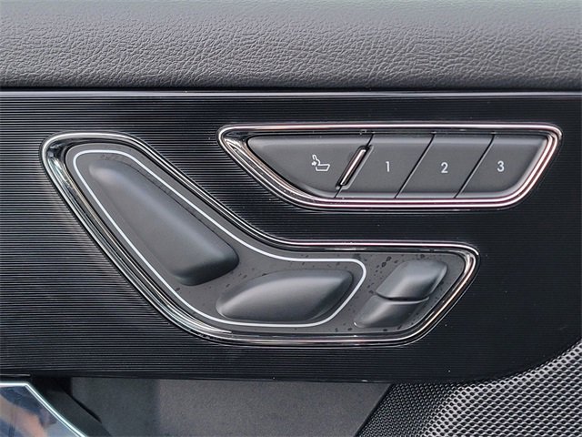 Certified 2025 Lincoln Corsair Reserve w/ Equipment Group 202A image 5