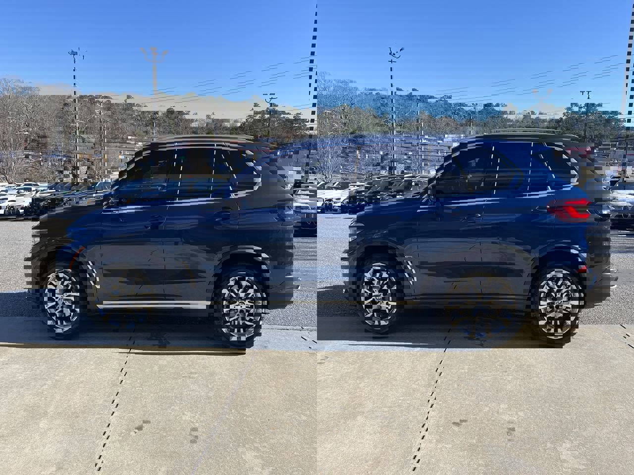 Certified 2023 BMW X5 sDrive40i w/ Climate Comfort Package image 5