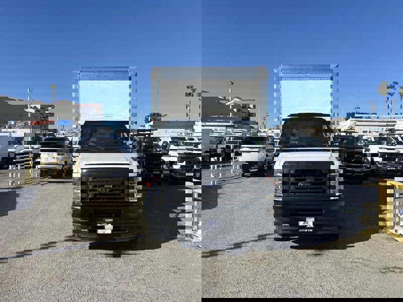 Used 2024 Ford E-350 and Econoline 350 Super Duty w/ Power Windows & Locks Group image 5