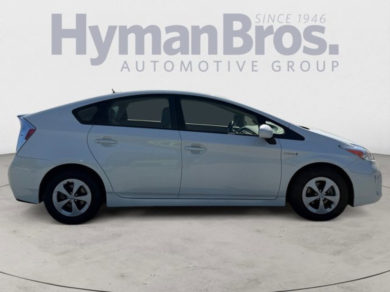 Used 2012 Toyota Prius Four w/ Deluxe Solar Roof Pkg FWD image 2