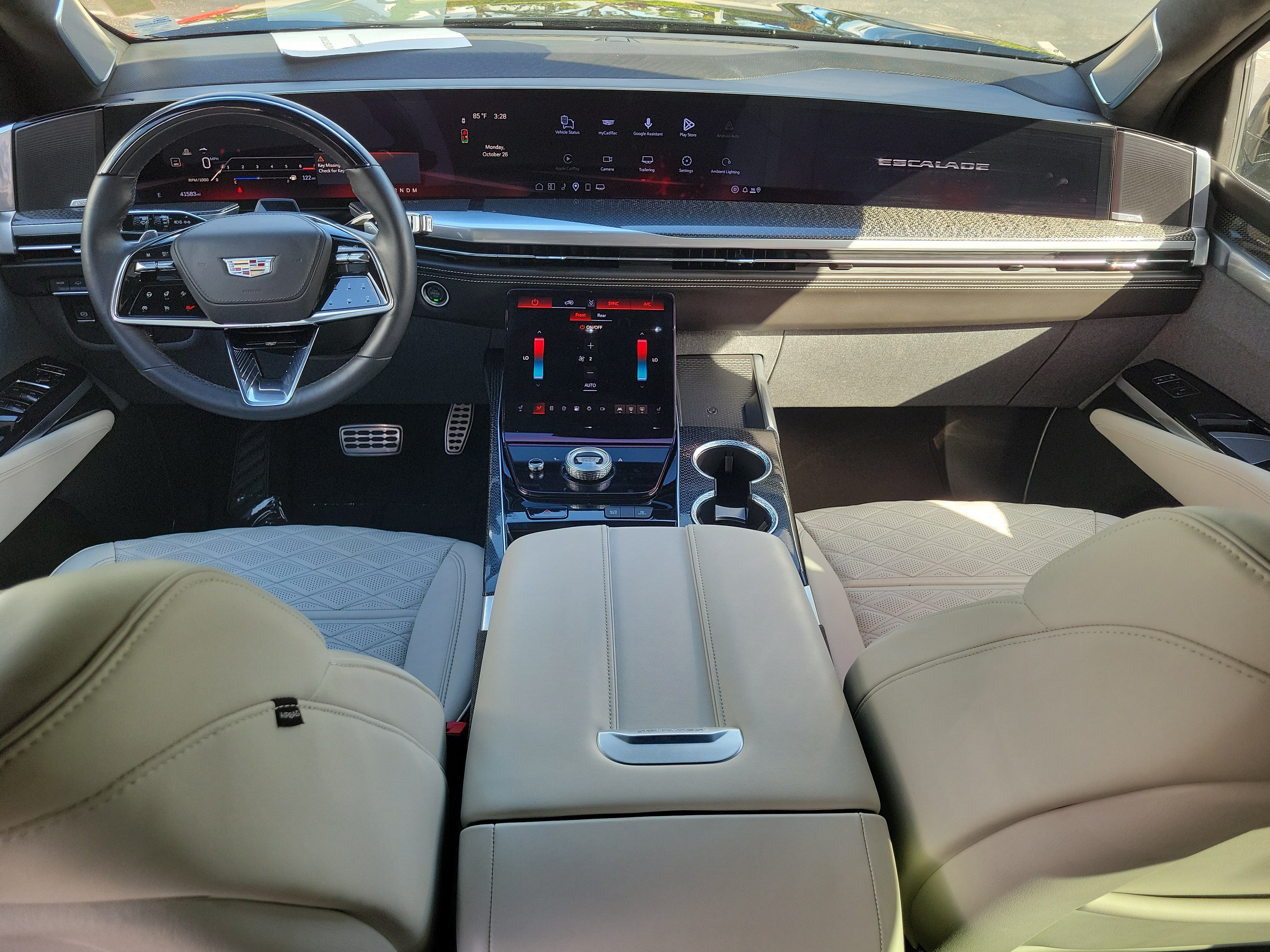 Used 2025 Cadillac Escalade ESV V AWD/4WD image 15