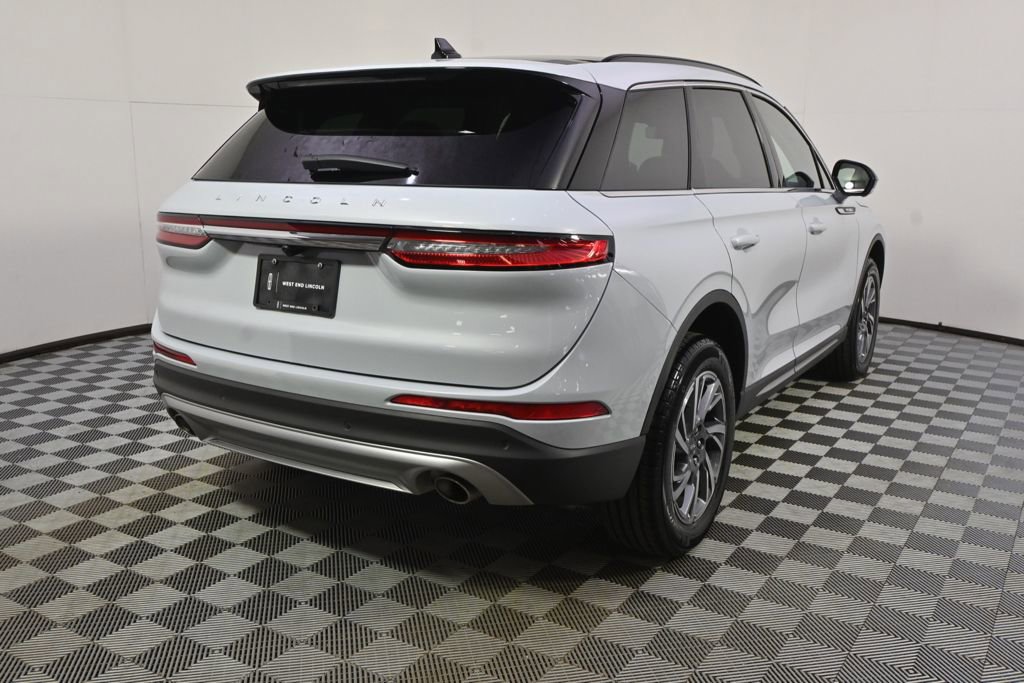 New 2026 Lincoln Corsair Premiere image 6