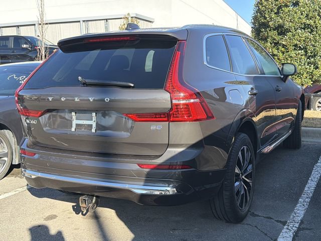 Used 2023 Volvo XC60 B5 Plus image 4
