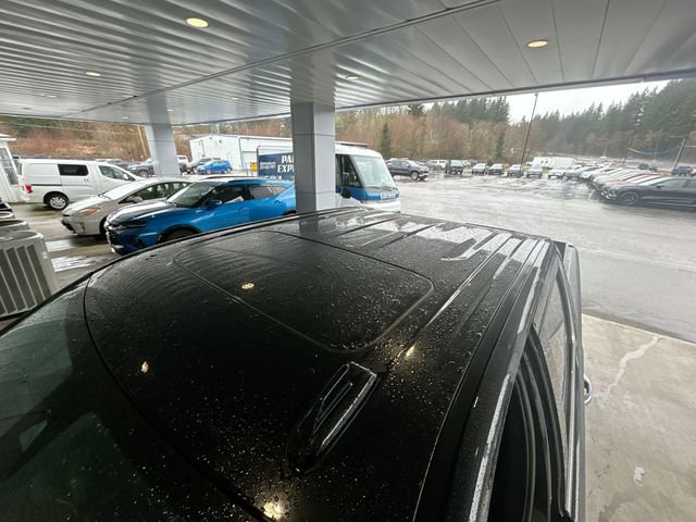 Used 2020 Chevrolet Silverado 1500 High Country image 21