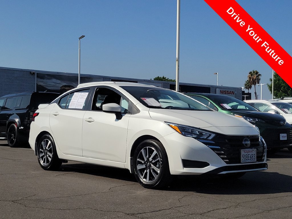 Used 2025 Nissan Versa SV w/ Trunk Package FWD image 30