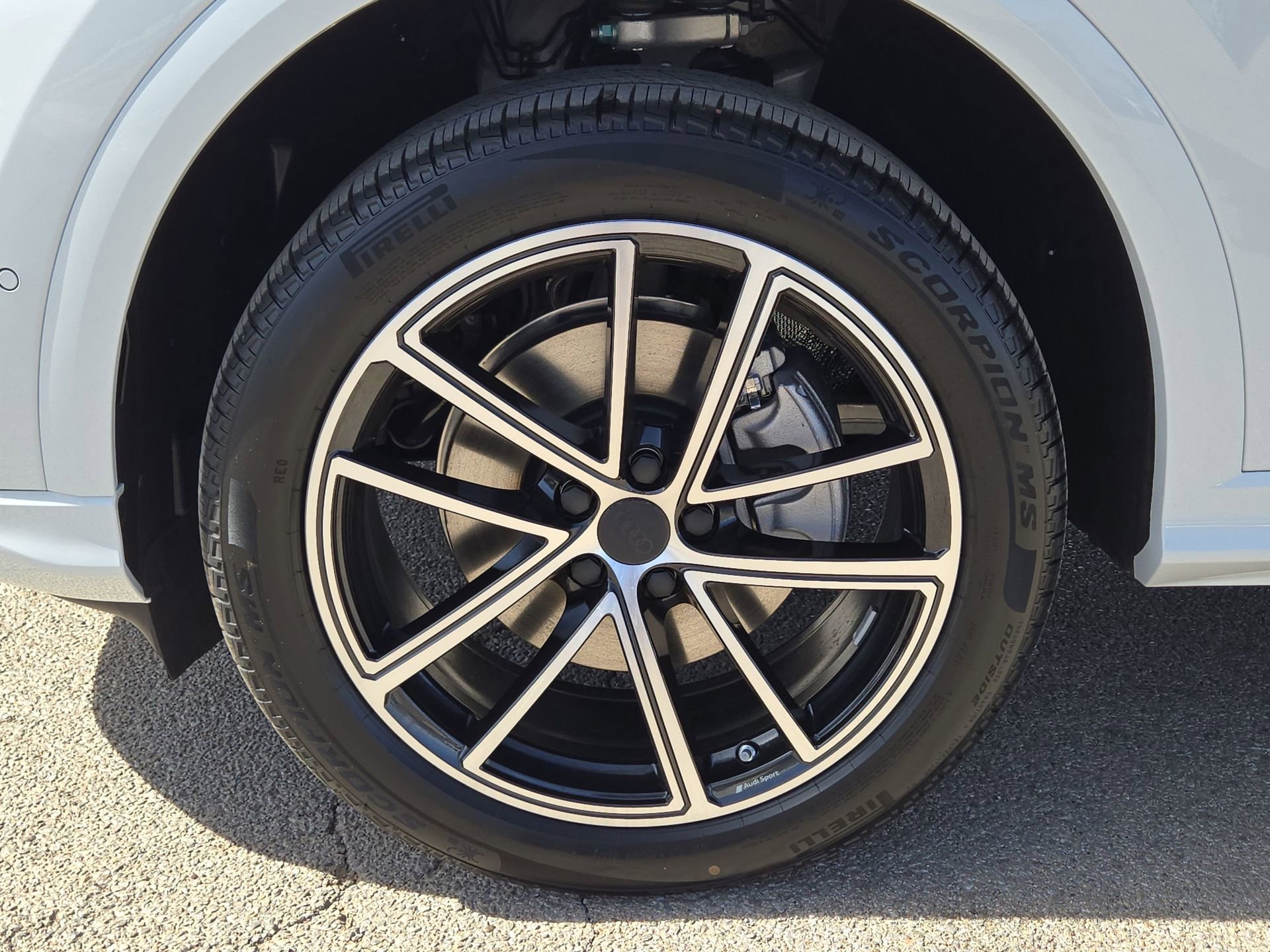 New 2026 Audi Q5 2.0T Premium image 11