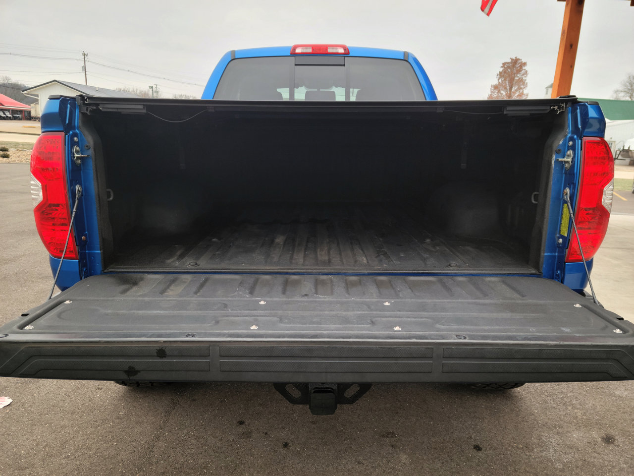 Used 2017 Toyota Tundra SR5 image 21
