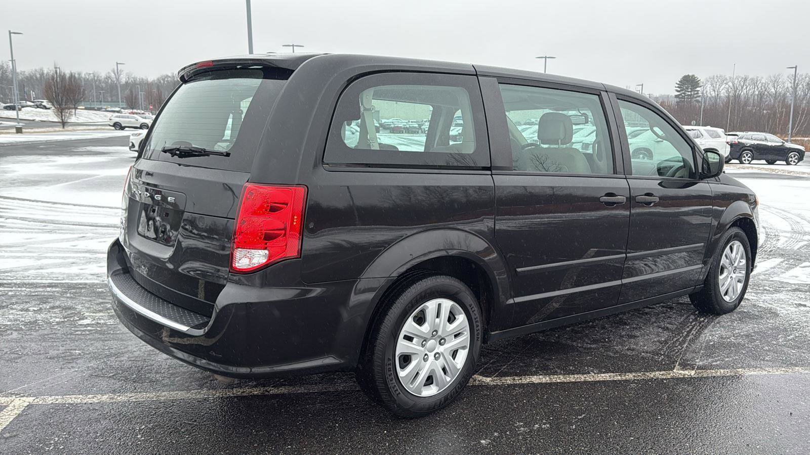 Used 2015 Dodge Grand Caravan American Value Package w/ UConnect Hands-Free Group image 6