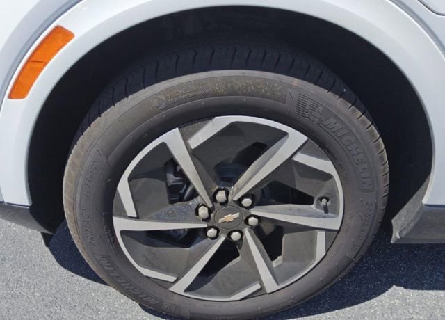 Used 2025 Chevrolet Equinox EV LT FWD image 10