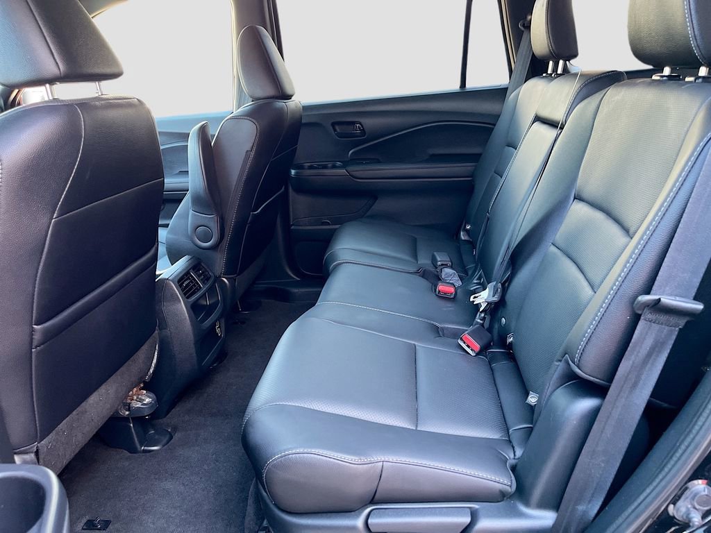 Used 2023 Honda Passport EX-L image 25