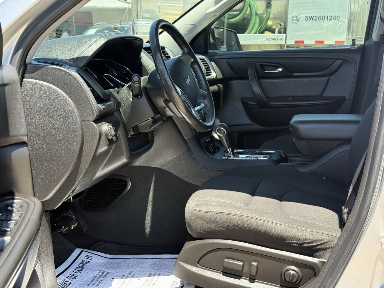 Used 2015 GMC Acadia SLE FWD image 7