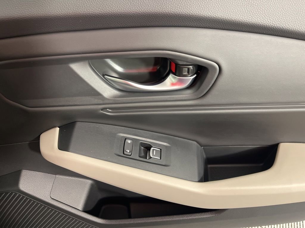 New 2025 Honda Accord SE image 10