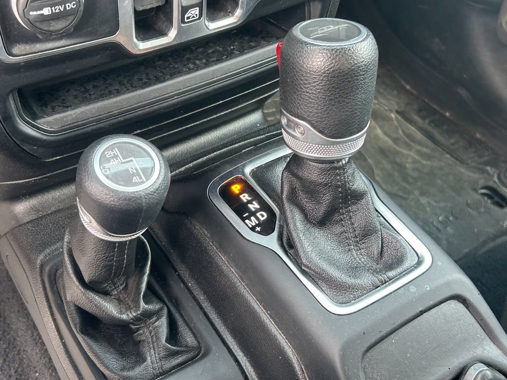 Used 2020 Jeep Gladiator Sport w/ Quick Order Package 24S AWD/4WD image 14