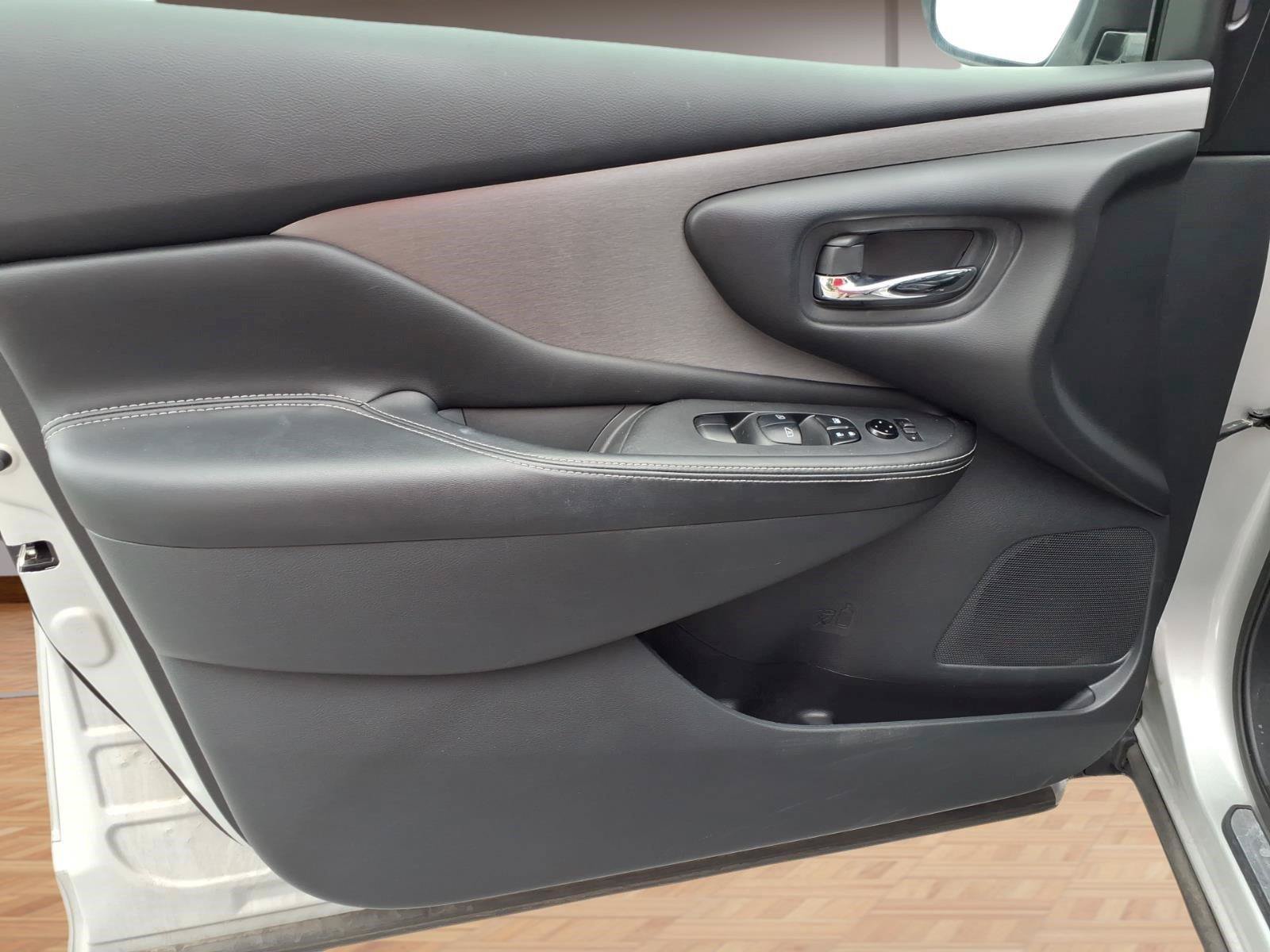 Used 2023 Nissan Murano SV AWD/4WD image 20