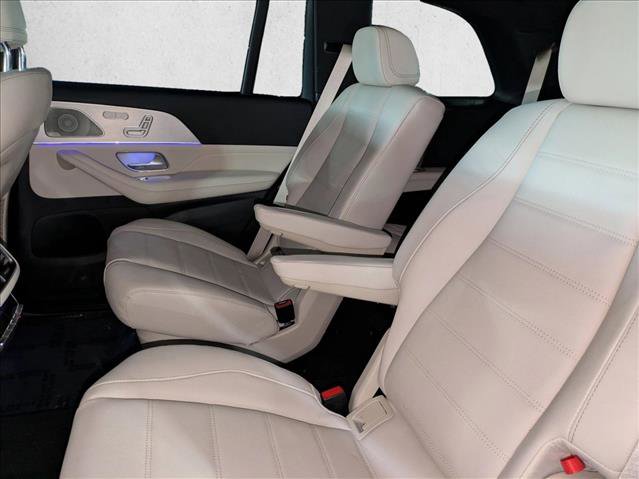 New 2026 Mercedes-Benz GLS 580 4MATIC image 17