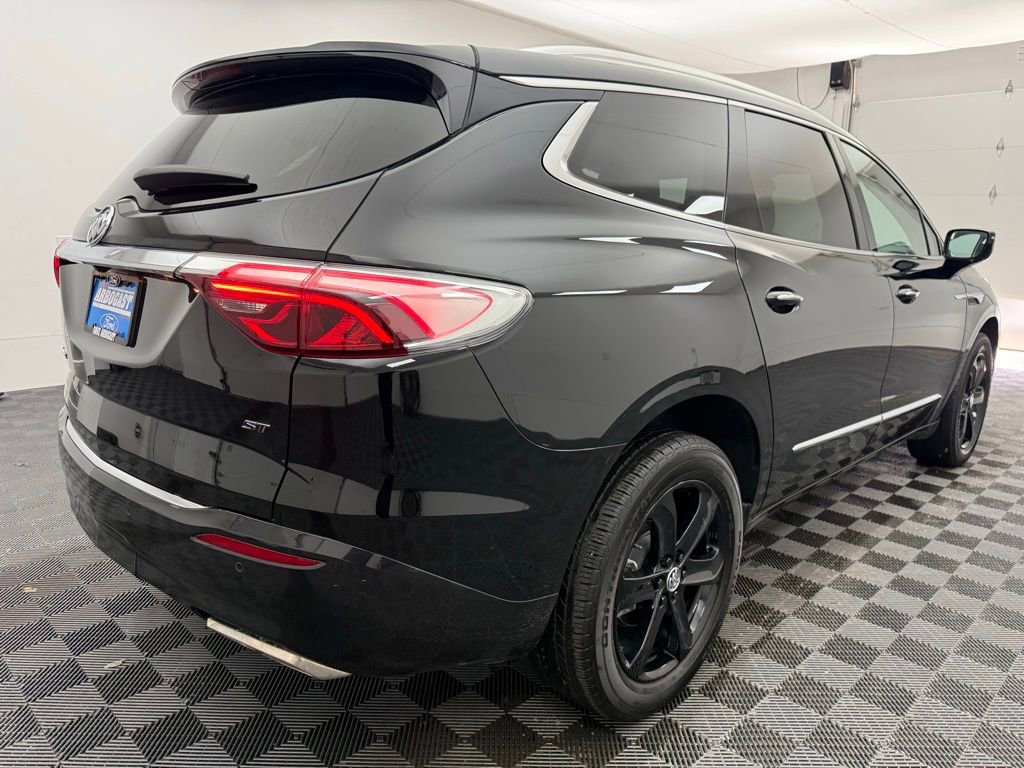 Used 2024 Buick Enclave Essence w/ Sport Touring Edition image 14
