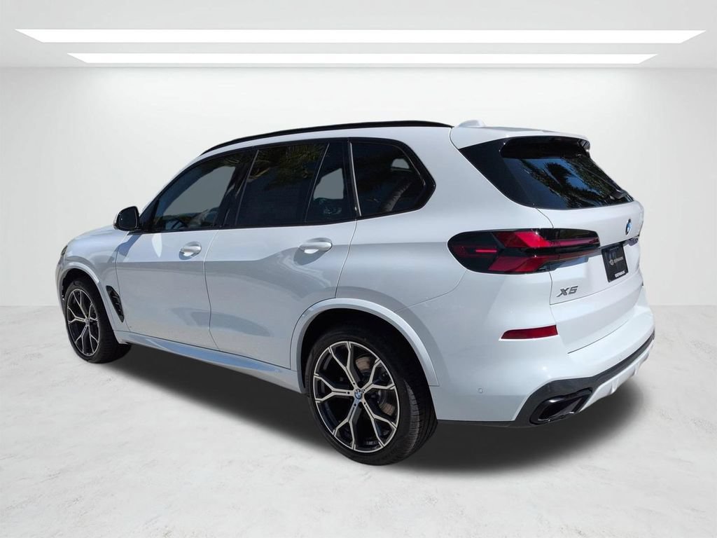 New 2026 BMW X5 xDrive40i w/ M Sport Package AWD/4WD image 6