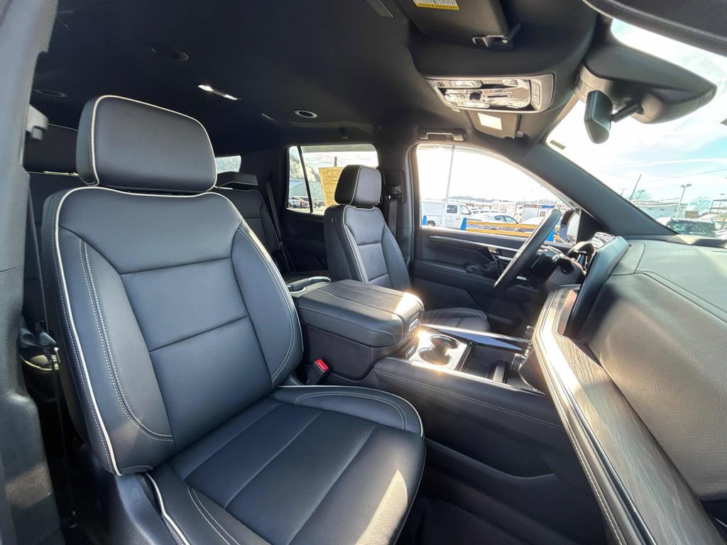 Used 2026 Chevrolet Tahoe Premier image 31