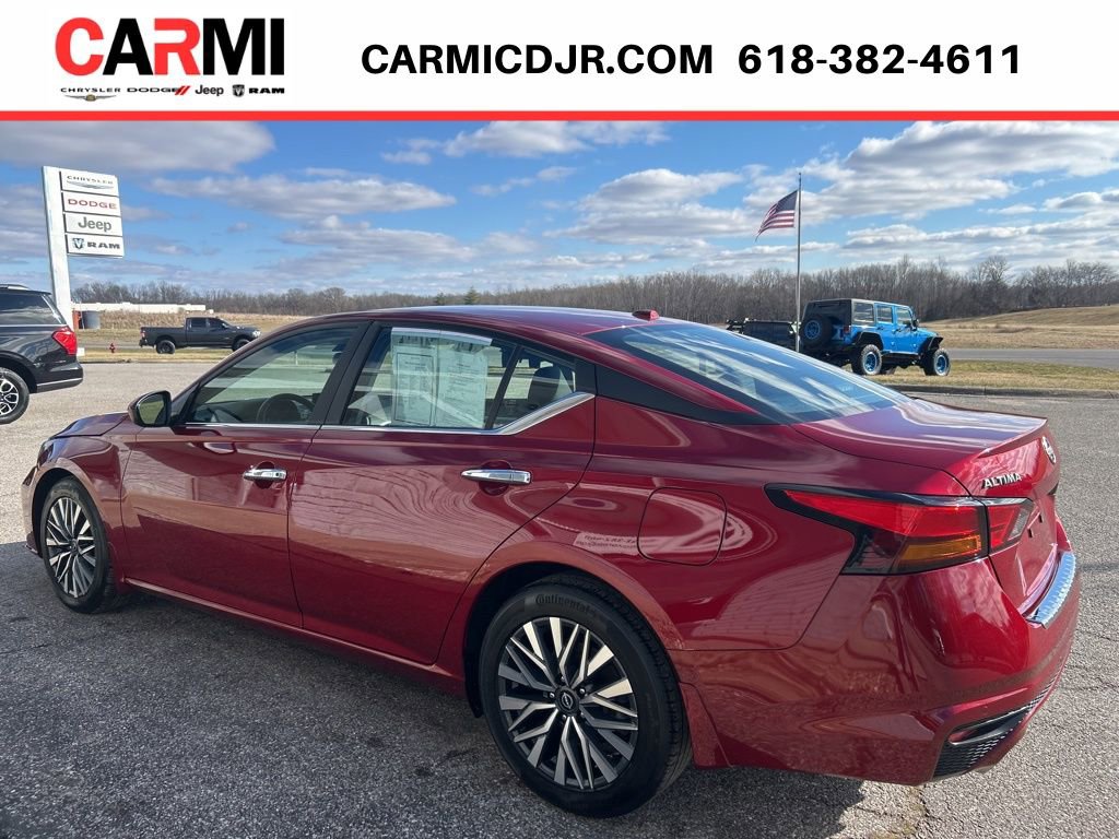 Used 2023 Nissan Altima 2.5 SV w/ SV Premium Package FWD image 4