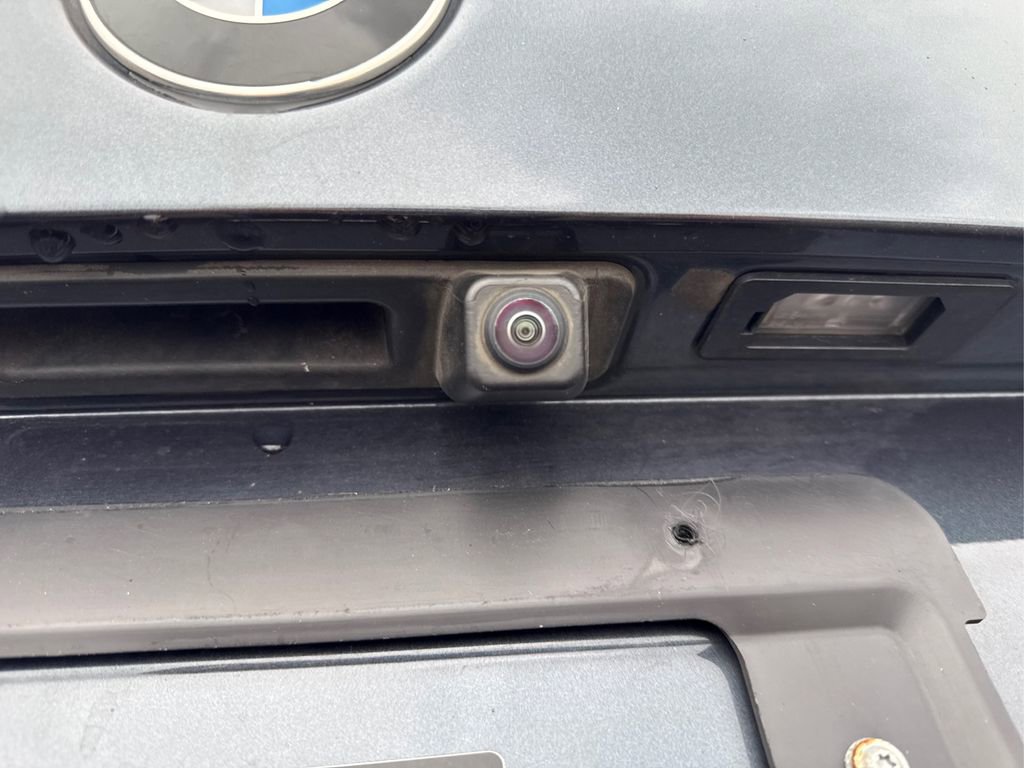 Used 2022 BMW X5 xDrive40i w/ Climate Comfort Package image 16