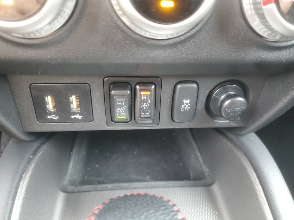 Used 2025 Mitsubishi Outlander Sport AWD image 29