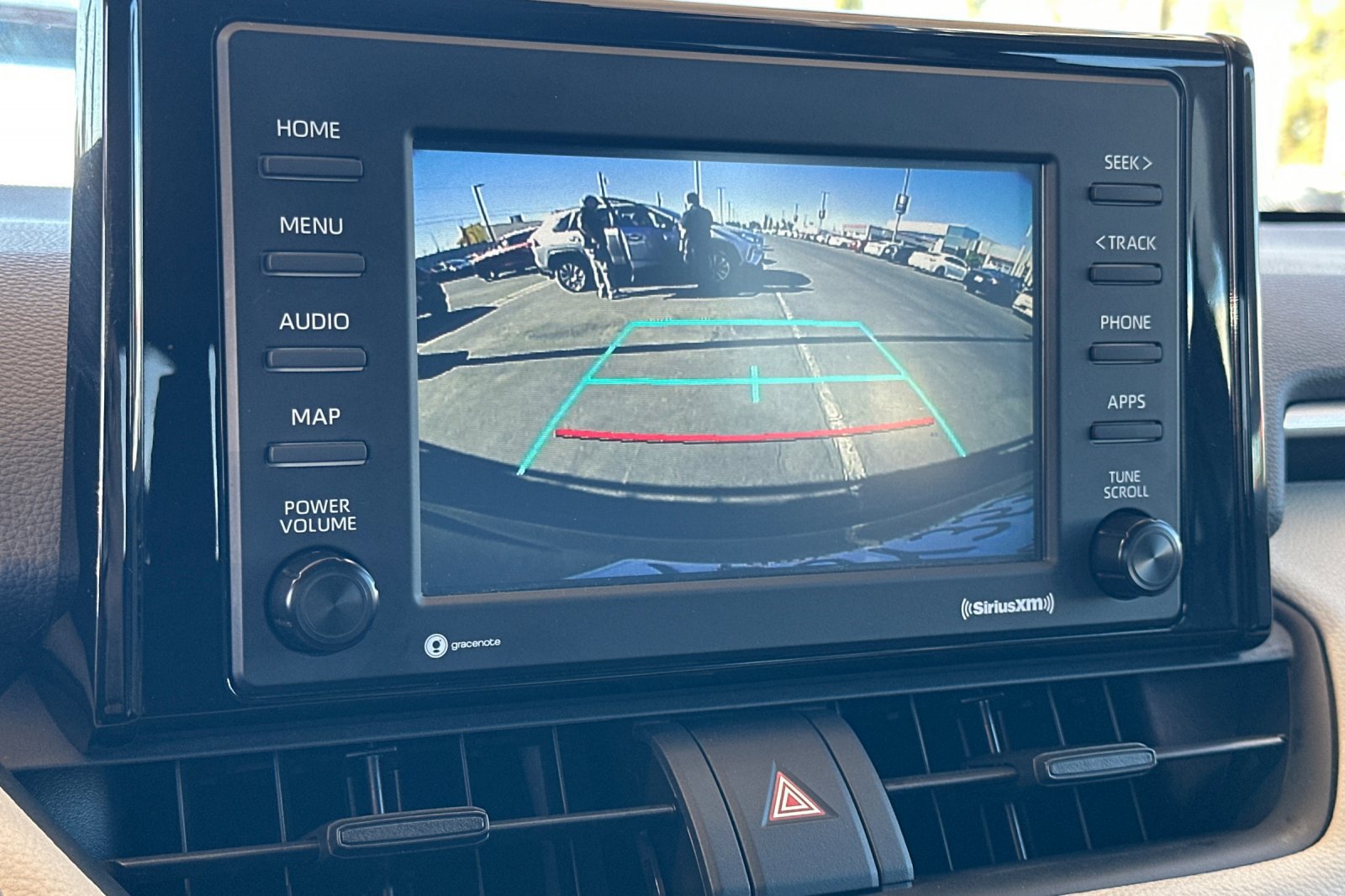 Certified 2020 Toyota RAV4 XLE w/ Convenience Package AWD/4WD image 19
