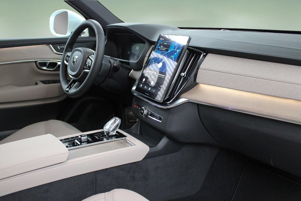 New 2026 Volvo XC90 B5 Core AWD/4WD image 22