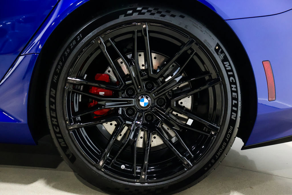 Used 2025 BMW M5 Touring image 35