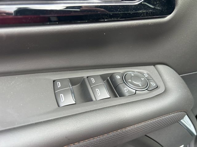 New 2026 Chevrolet Tahoe High Country AWD/4WD image 13