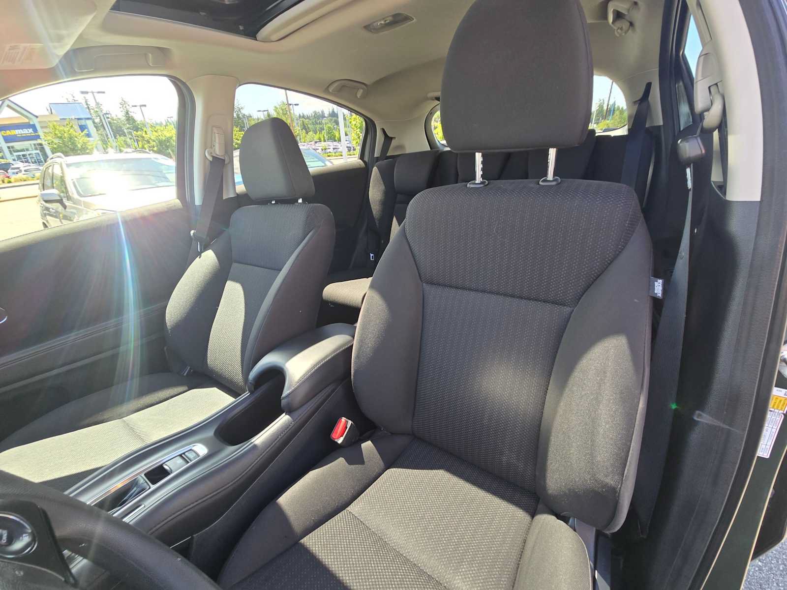 Used 2018 Honda HR-V EX image 22