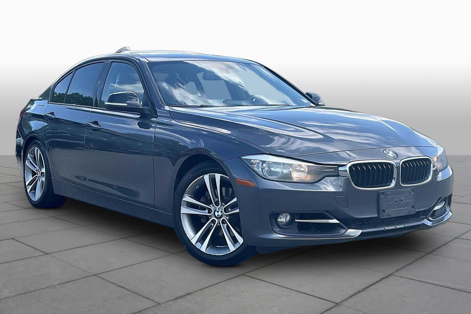 Used 2013 BMW 328i Sedan RWD image 2