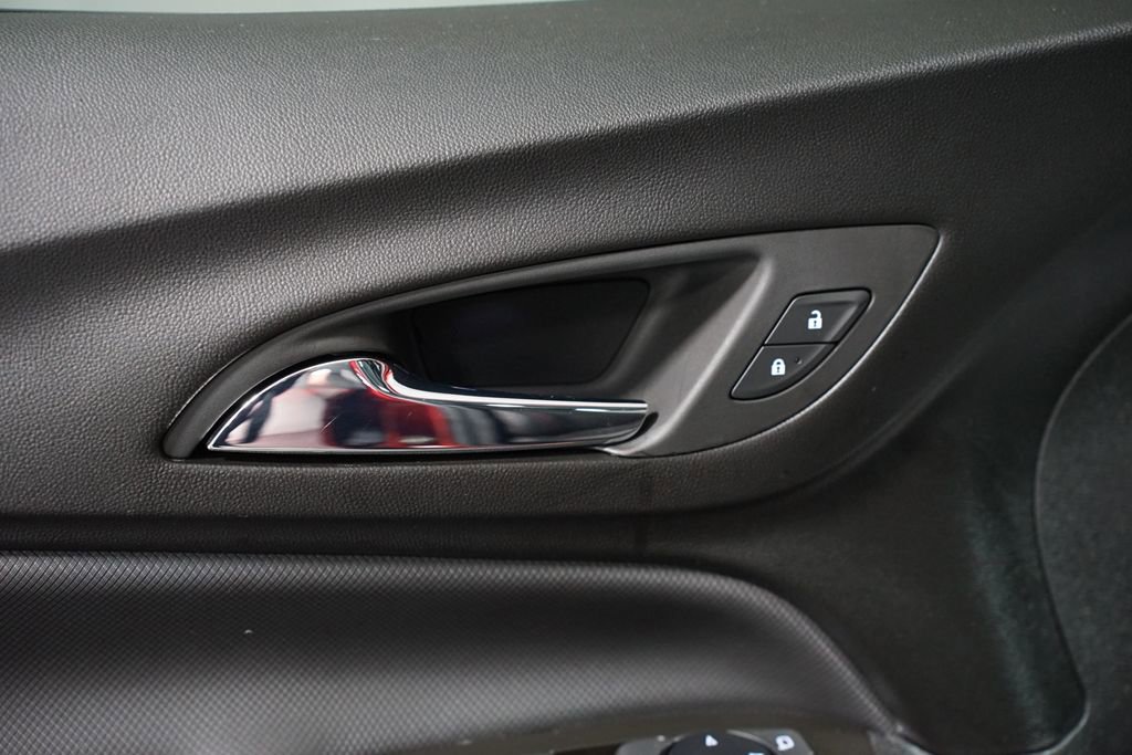 Used 2023 Chevrolet Equinox RS w/ RS Leather Package image 31