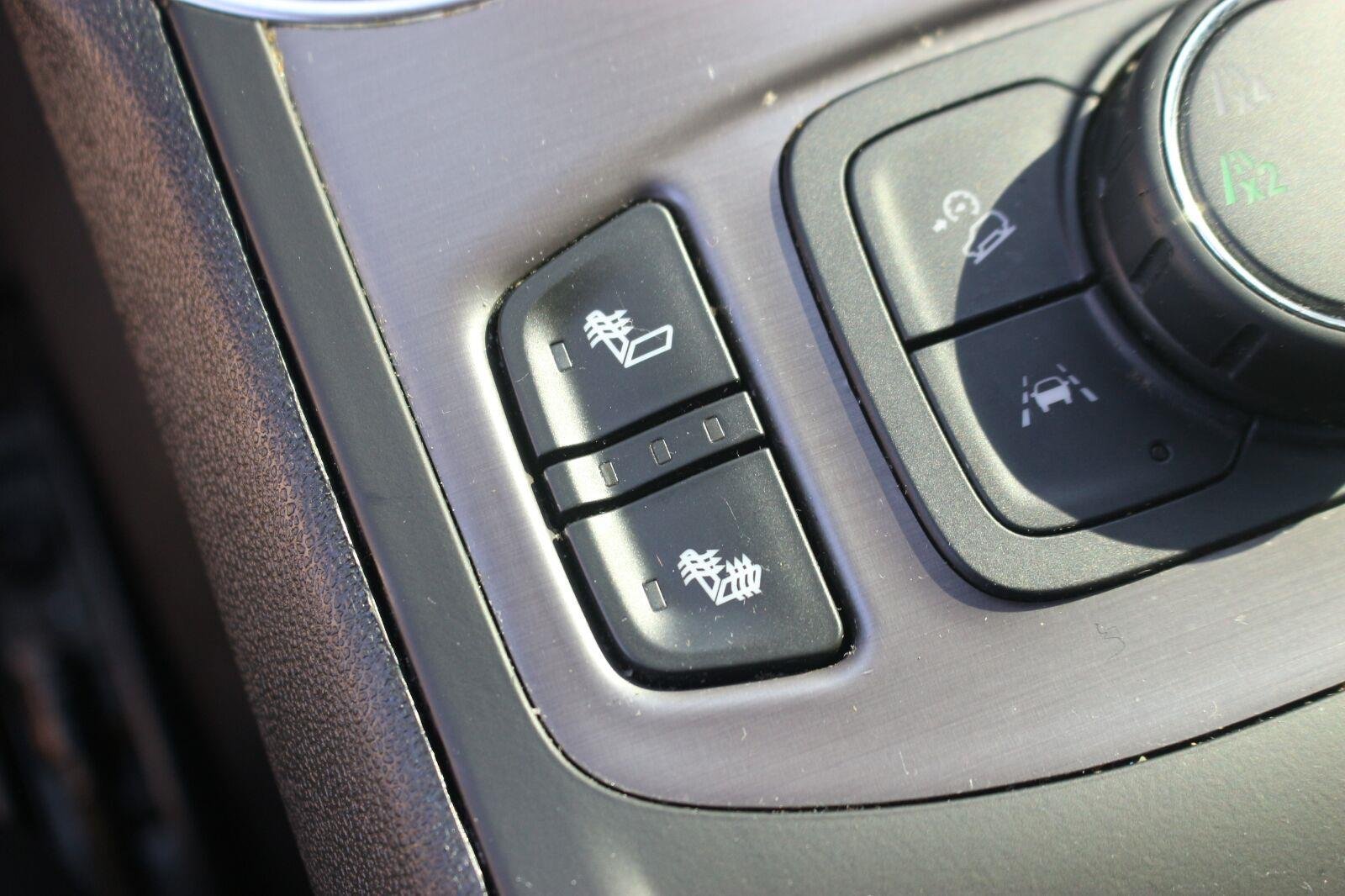 Used 2024 GMC Terrain AT4 w/ Infotainment Package II AWD/4WD image 26