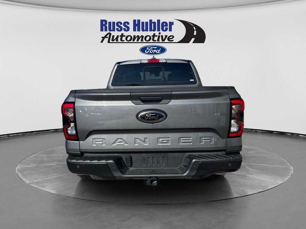 Used 2025 Ford Ranger Lariat w/ Black Appearance Package RWD image 4