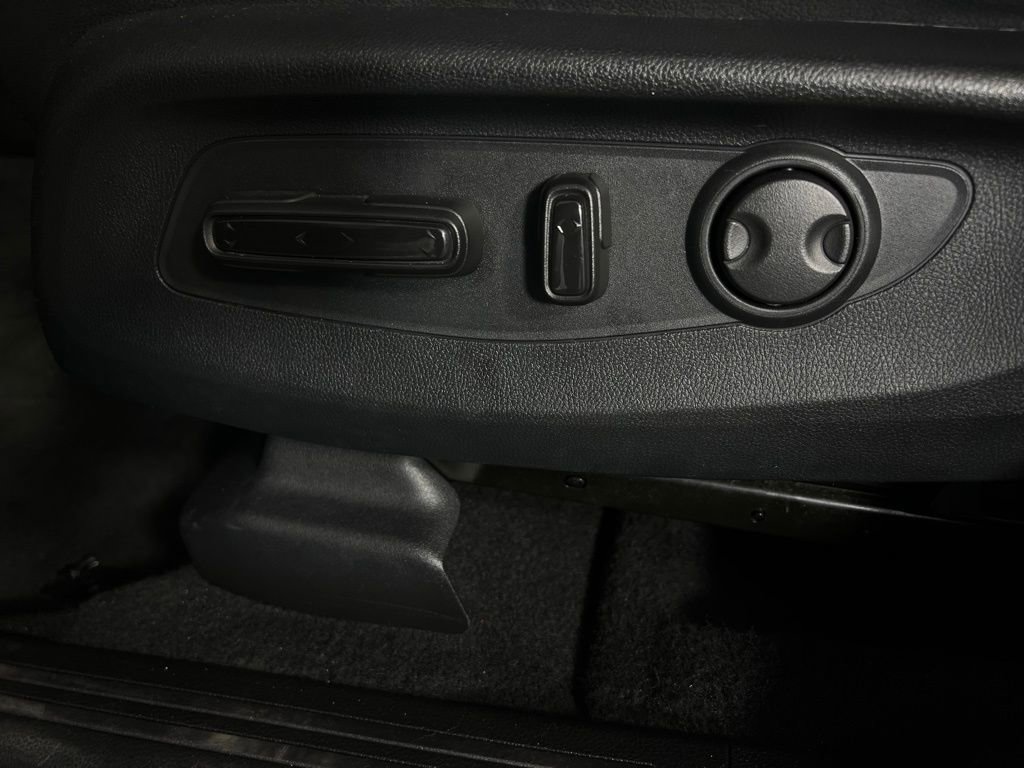 Used 2025 Honda CR-V Sport Touring image 23