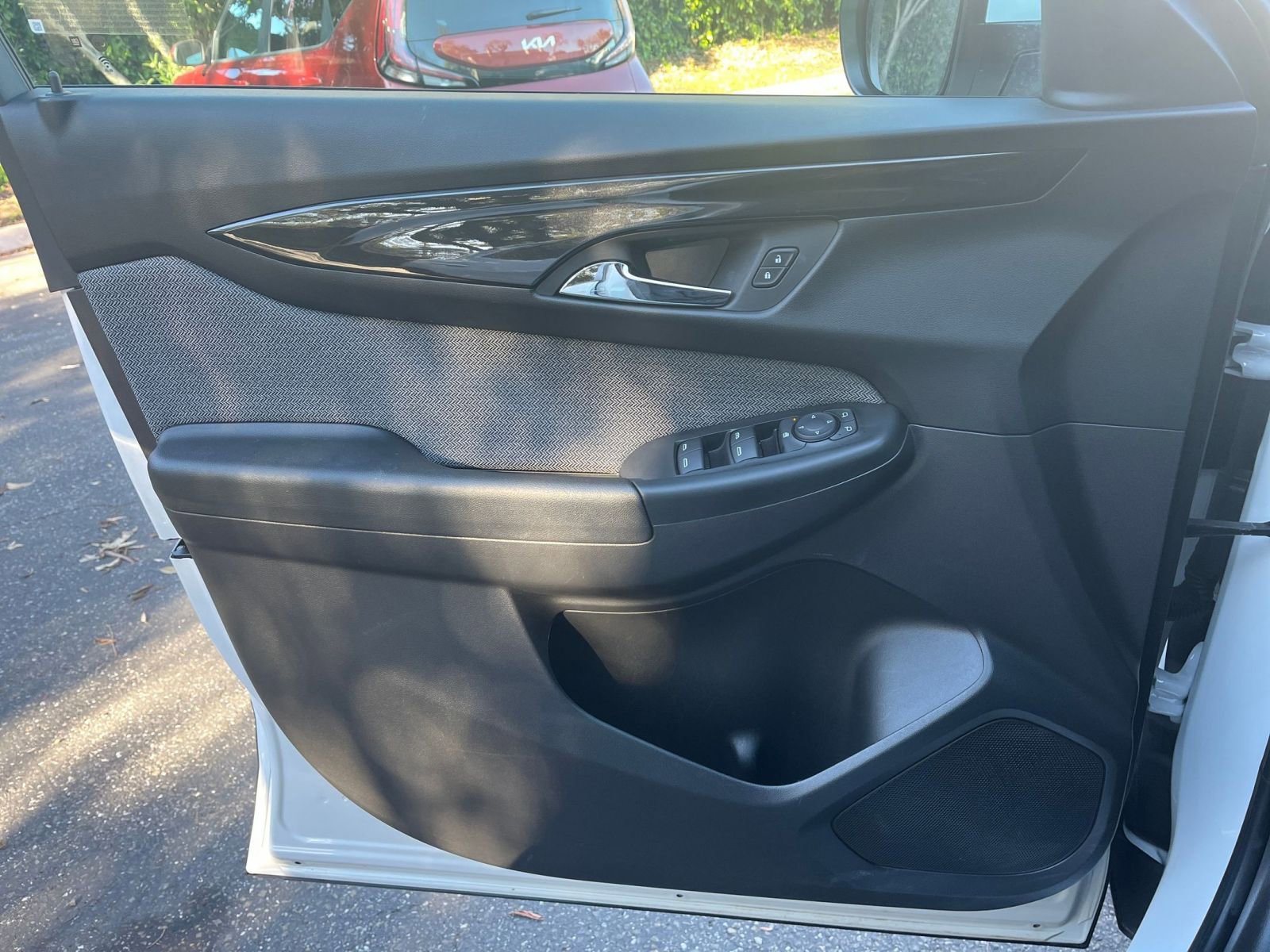 Used 2025 Chevrolet TrailBlazer LT image 18