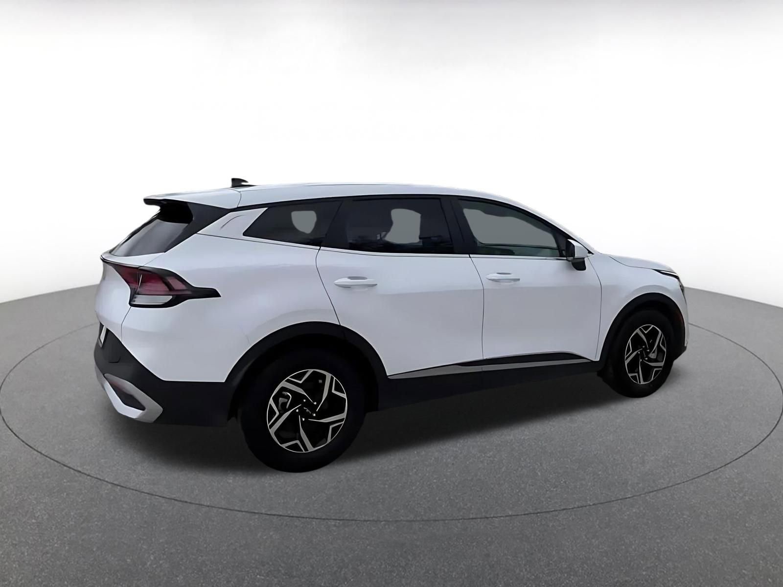 Used 2025 Kia Sportage LX image 20