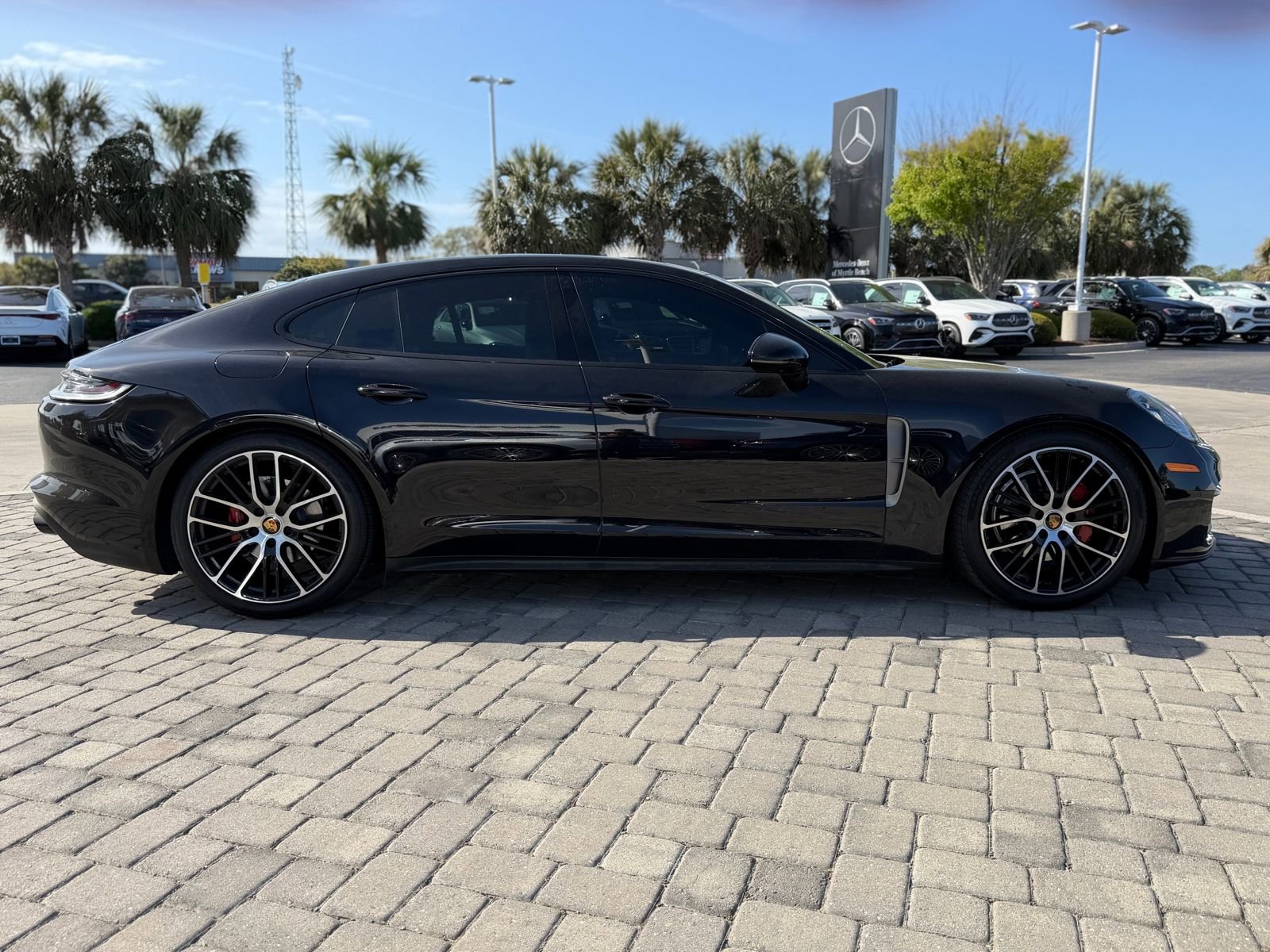 Used 2023 Porsche Panamera 4 Platinum Edition image 10