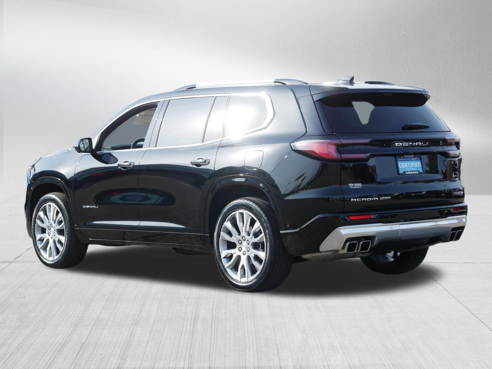 Certified 2025 GMC Acadia Denali w/ Super Cruise Package image 5